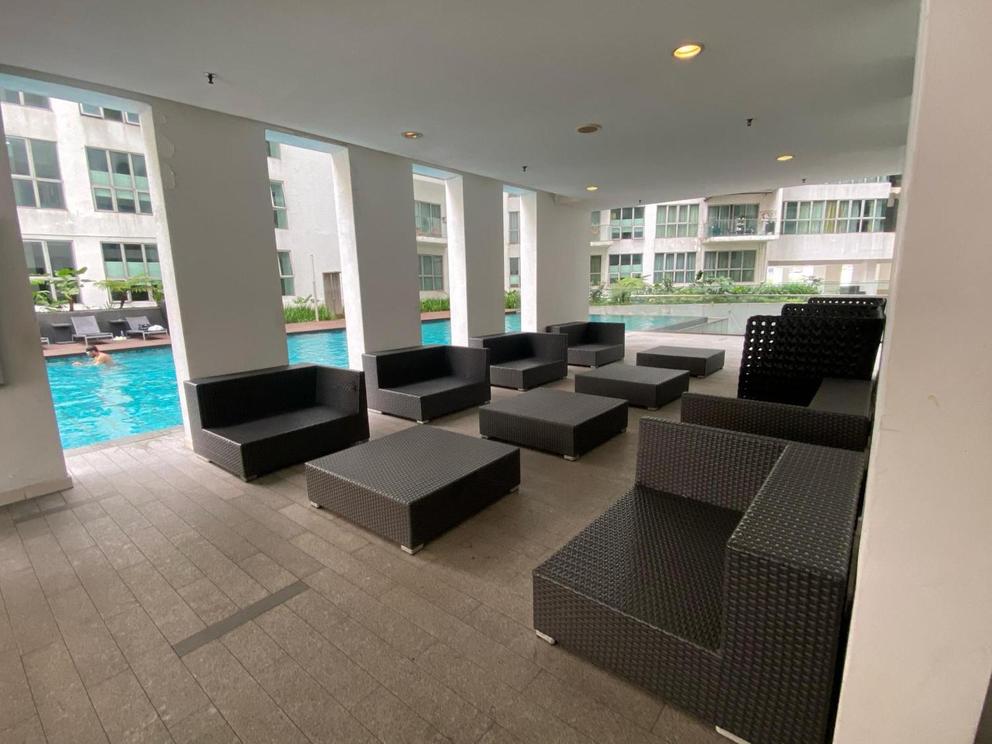 Skypool Kl Free Infinity Pool Over Kuala Lumpur — Photos 3